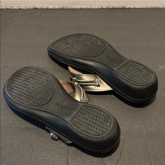 Minnetonka Metallic Sandals Sz 7 - Picture 5 of 7